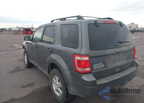 2012 Ford Escape Xlt z USA, uszkodzony, nr VIN 1FMCU9D78CKB67479
